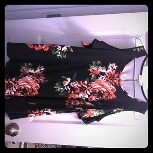 Open-shoulder floral tunic